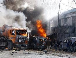 Afganistan kan gölüne döndü