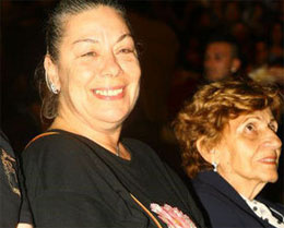 Şehrazat Twitter'da ateş püskürdü