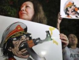Libya'da Kaddafi'nin alternatifi aranıyor