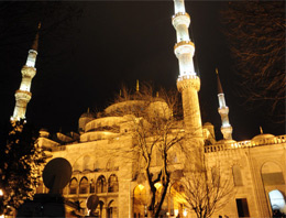 Erbakan için Sultanahmet'te mevlit