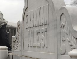 İşte Erbakan'ın mezar komşuları