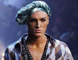 Irkçı tasarımcı yargı önüne çıkacak