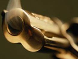 12 yaşında anne ve babasını öldürdü