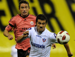 Galatasaray'ı mekan da oynatmadı!