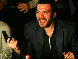 Yine o isim ve yine olaylı bir gece!